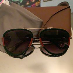 Gucci Aviator Sunglasses Like New 