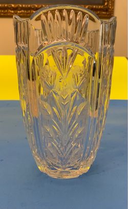 Clear Cut Crystal Glass Vase
