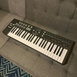 Arturia Keylab 49 MIDI controller Keyboard