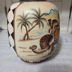 African monkey pottery decor