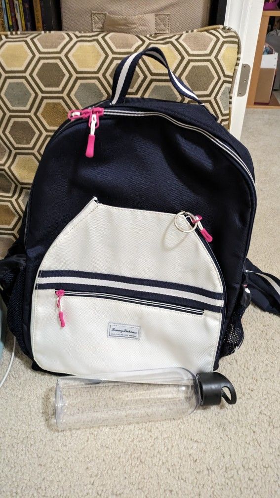 Tommy Bahama Brand New Bag 35$