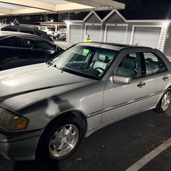 2000 Mercedes-Benz