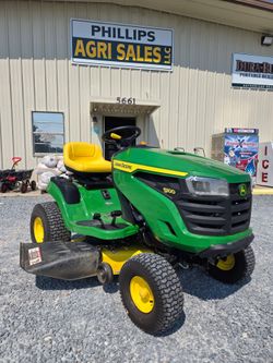 JOHN DEERE S100 42 INCH HYDROSTATIC RIDING LAWN MOWER!!! LOW HRS OF USE