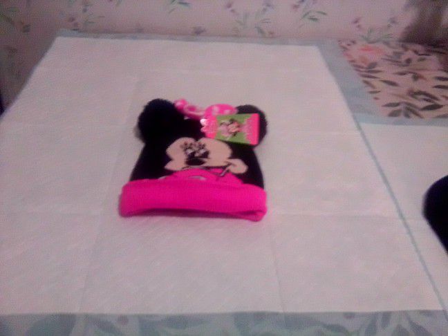 Disney Junior Minnie Mouse Hat and Glove set