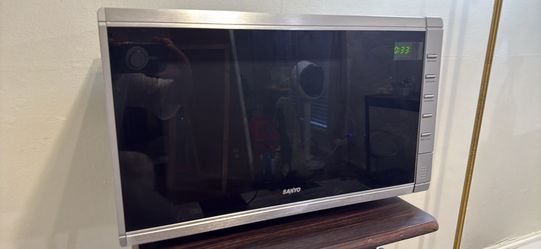SANYO MICROWAVE USED