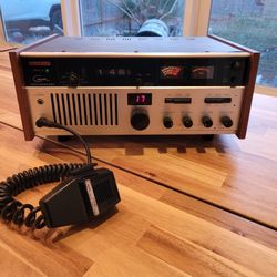 Vintage CB Courier Centurion 400 Base Station with magnetic base Antenna