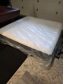 King size Sterns and Foster mattress