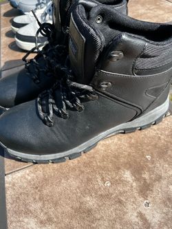 Black boots brand new