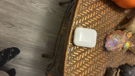 Gen 1 AirPods
