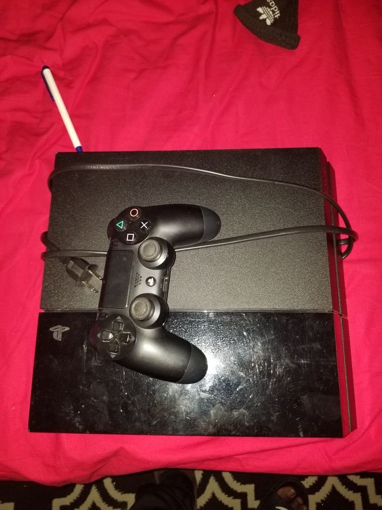 Ps4 with Controller