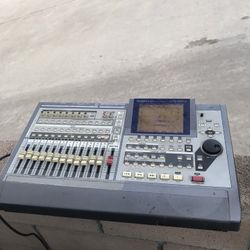 ROLAND VS -1824 ESTUDIO