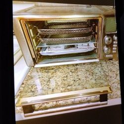 Emeril Lagasse Power Air Fryer 360 Toaster Oven Convection Oven
Model S-AFO-001
Includes extra trays and air fryer baskets, manual and recipe book.