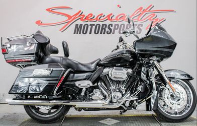 2011 Harley-Davidson CVO Road Glide Ultra