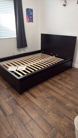 IKEA MALM Full Size w/ 2 drawers