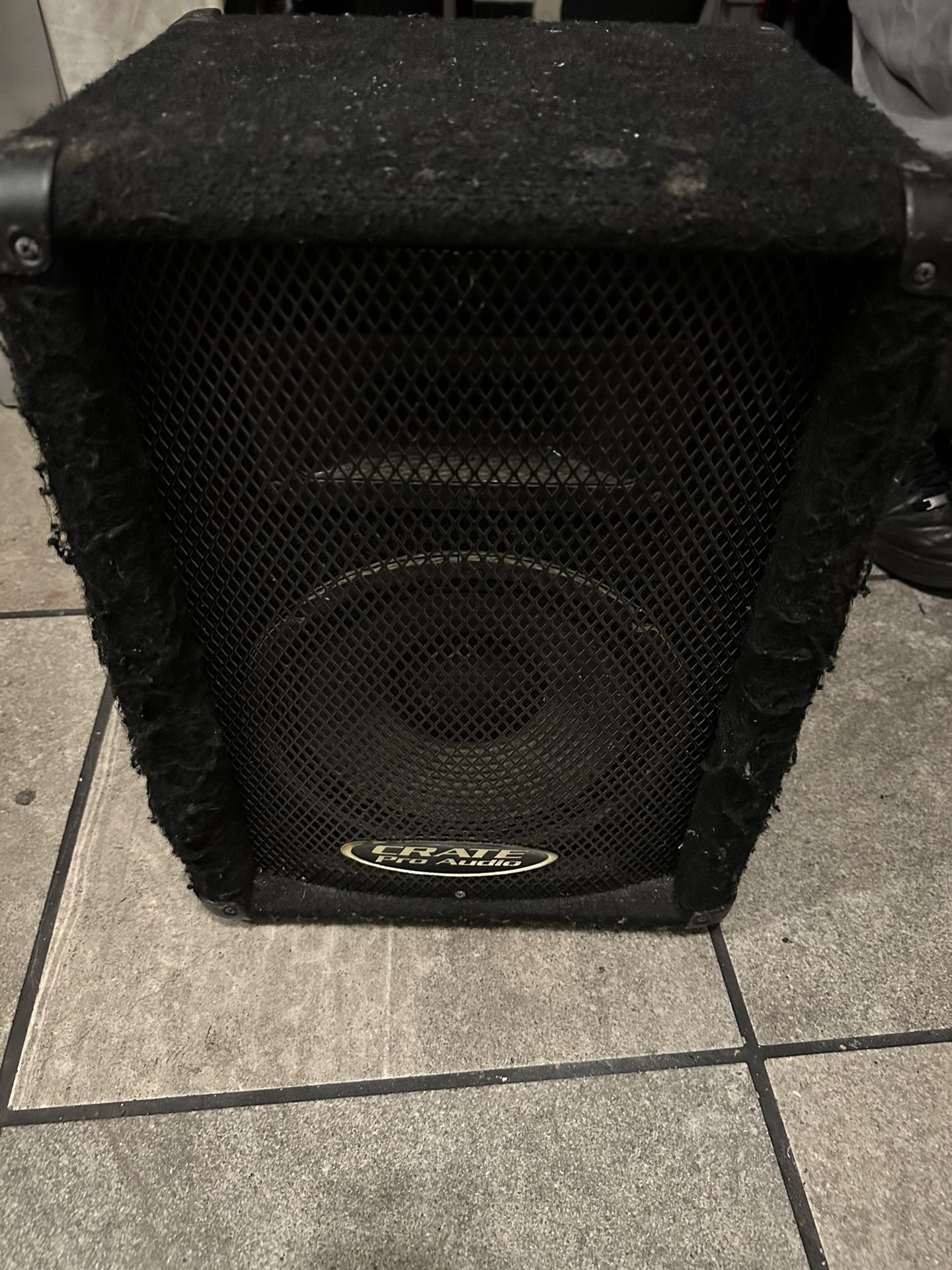 Crate PE10P PA speaker (Pair)