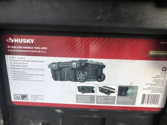 Husky 25 gallon mobile tool box