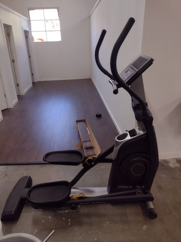 Elliptical Machine- Pro-form
