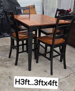 Height Dining Table and 4 Bar Stools