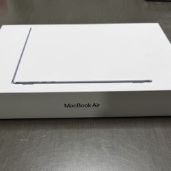 15” MacBook Air M4 (READ Whole Ad)