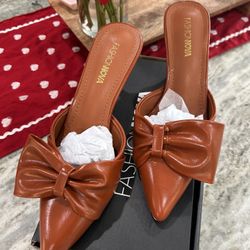 Fashion Nova Low Heel Shoes 
