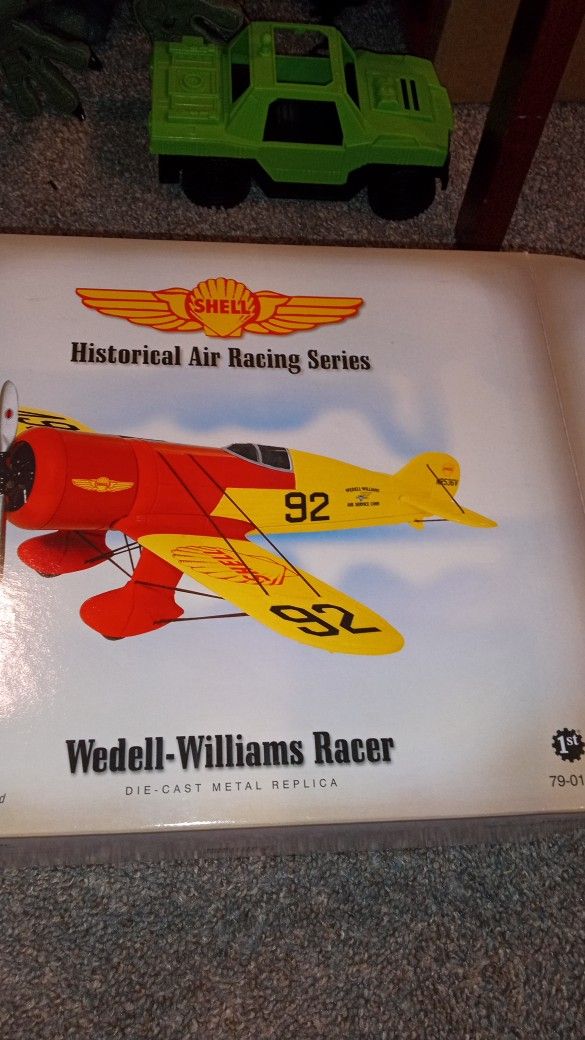 Shell Collectible Plane In Box