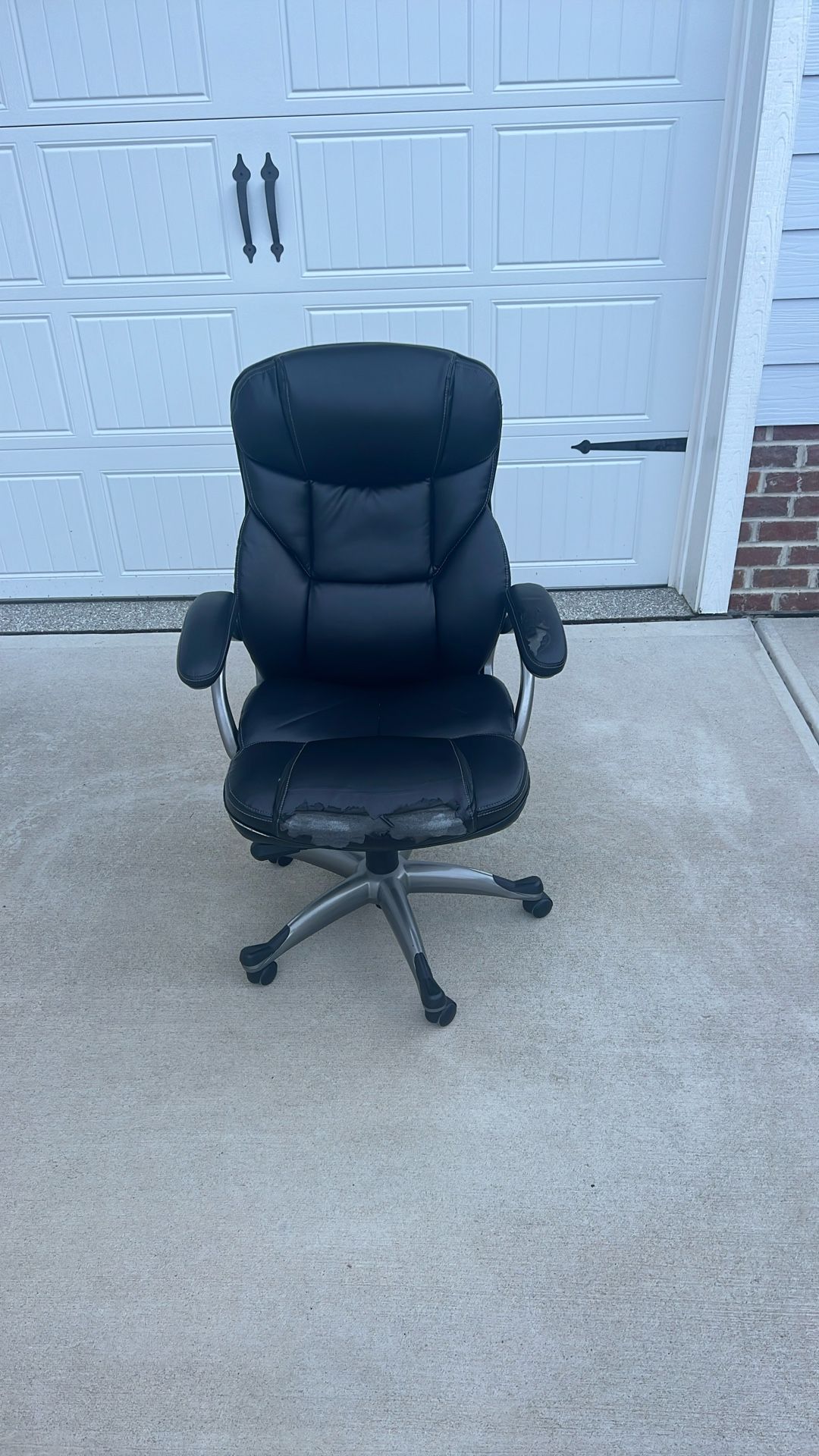 Osgood Desk Chair Price Negotiable