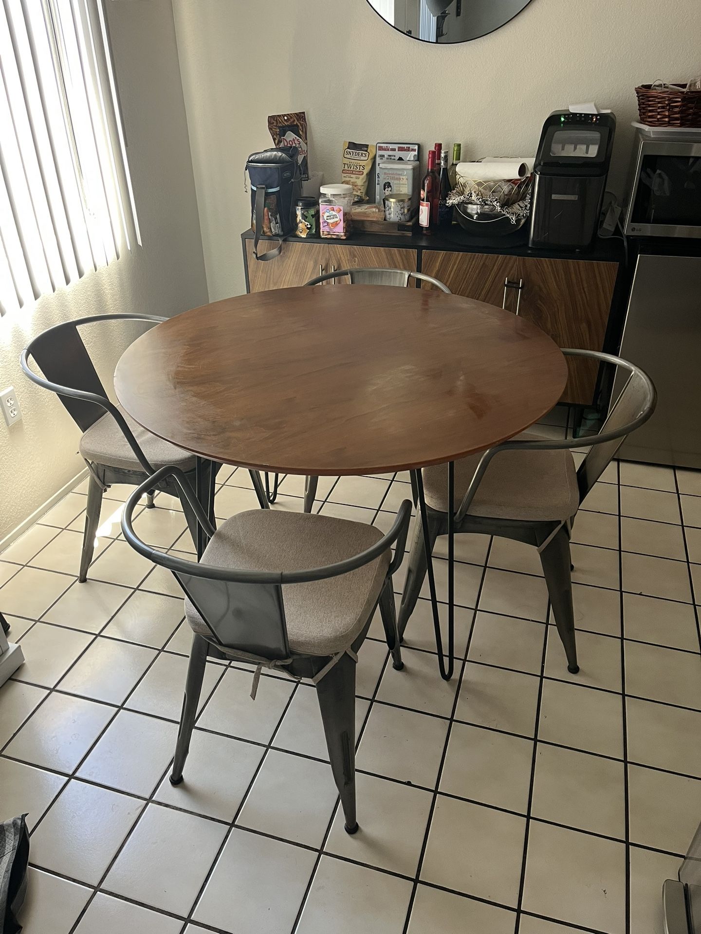 Dining Table and Chairs 