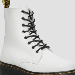 *Brand NEW* Dr. Martens Jadon Platform Boots 