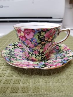 Vintage Rosina tea cup & saucer