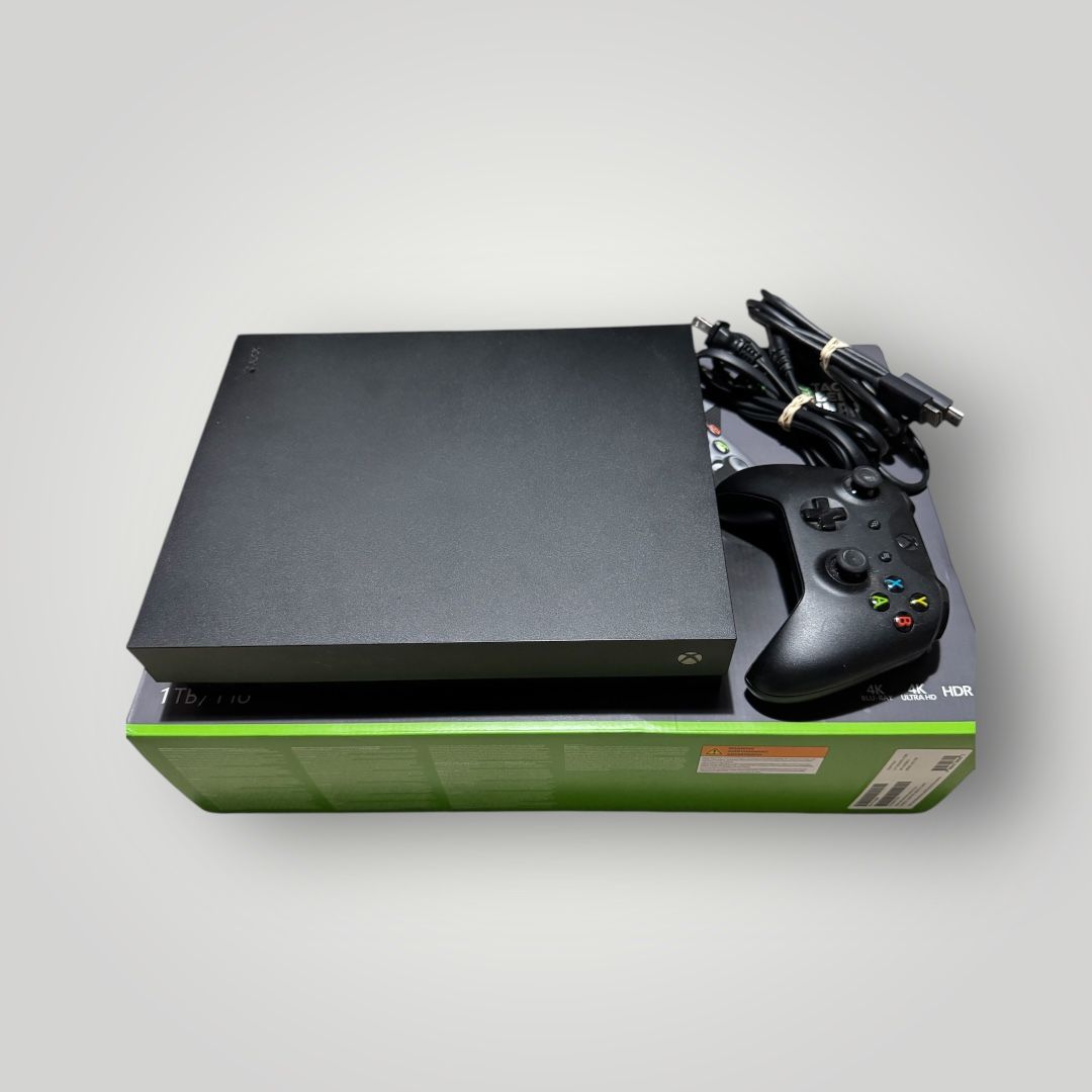 Xbox One X 1 TB Great Condition