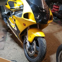 2001 Kawasaki Zx7