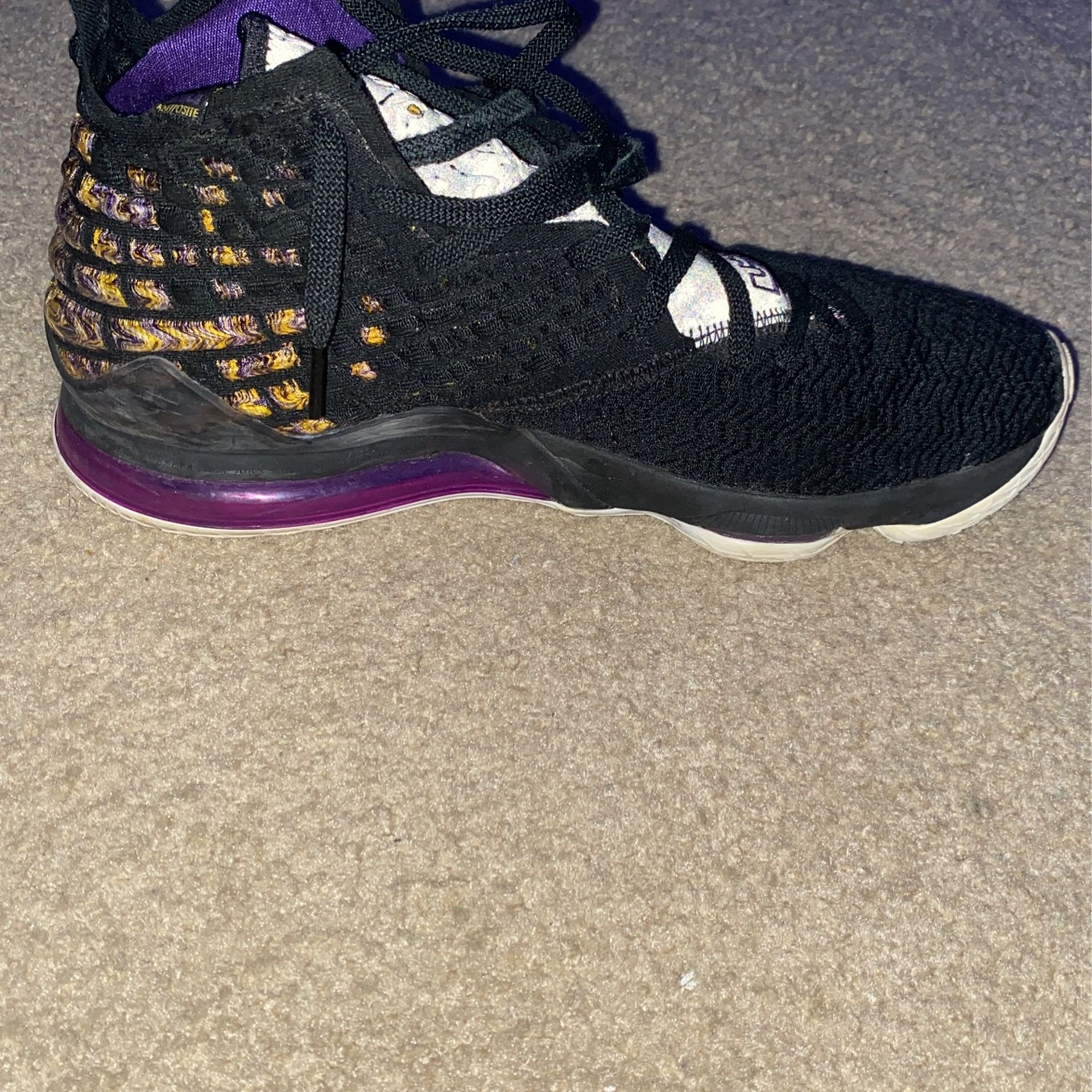Nike Lebron 17 Lakers Colorway for Sale in Yonkers, NY OfferUp