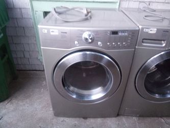LG electric washer and dryer