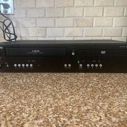 Sanyo Video Cassette Recorder/DVD Player