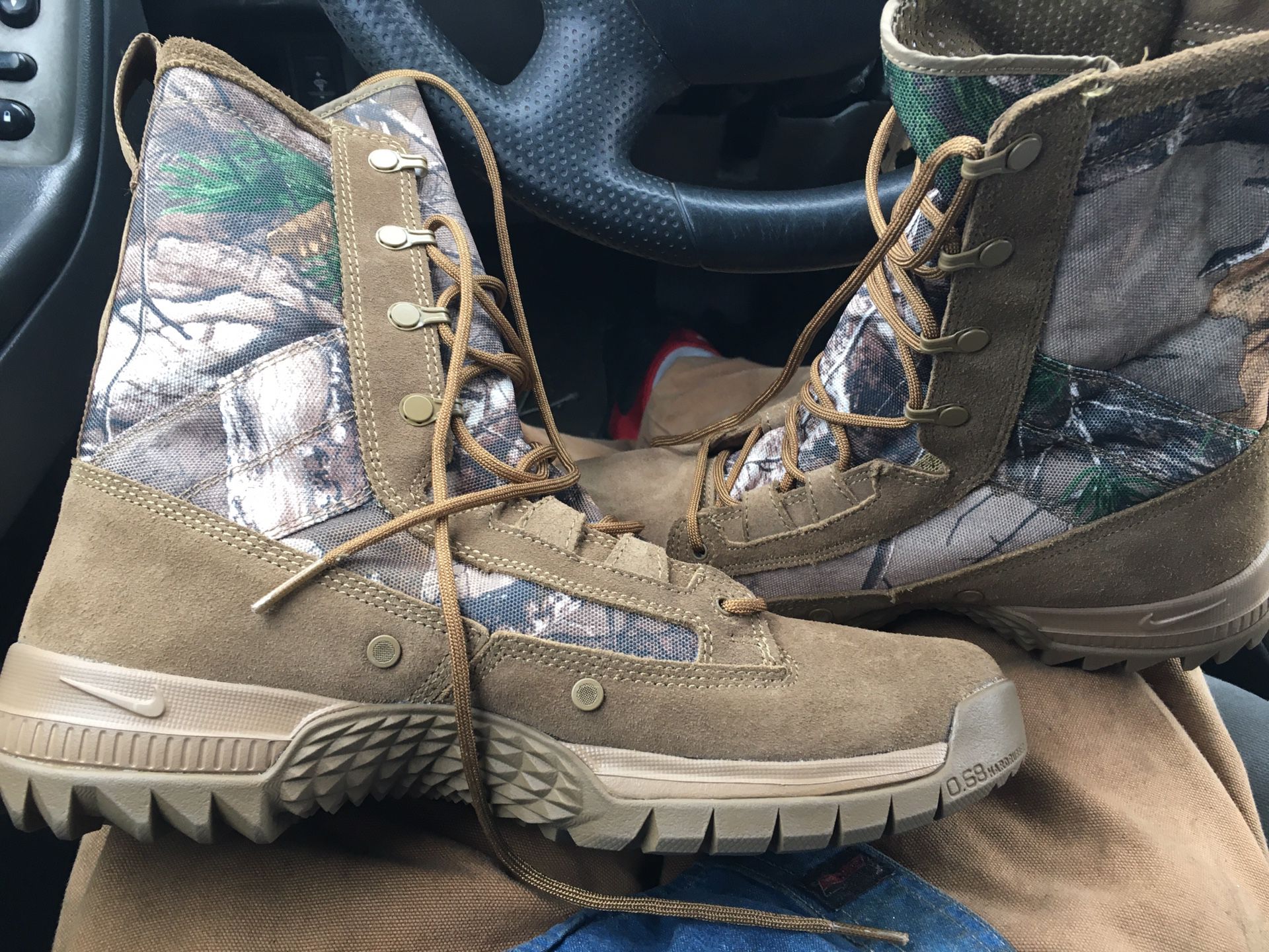 Nike waterproof hunter/hiker boots 10 1/2