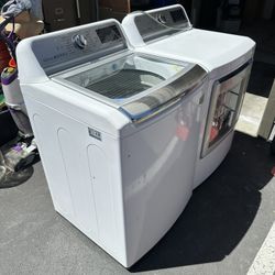 LG Smart Washer & Ultra Large Gas Dryer with Steam Dry