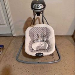 Infant Swing – Plush and Snug for Your Baby’s Relaxation manager control