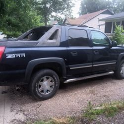 2004 Chevy Avalanche Z 66 Clean Title 