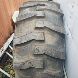 Backhoe/tractor Tire 
