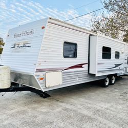 2010 Four Winds 27 Ft