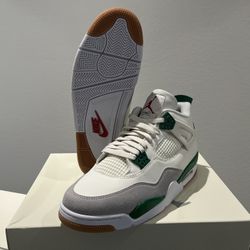 ℛℇ℘ℒℐℭḁ Air Jordan 4 Retro SB Pine Green - Size 12