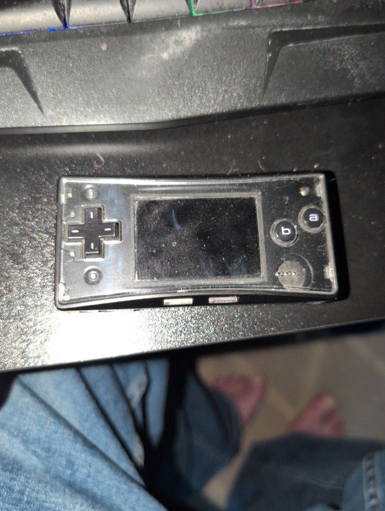 Nintendo Gameboy Micro with 5 games