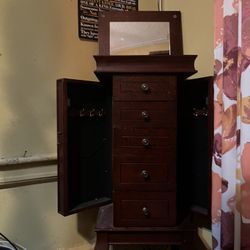 Wood Jewelry Storage 