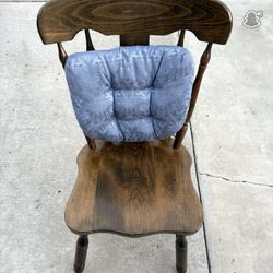 Wooden Chair With Cusion