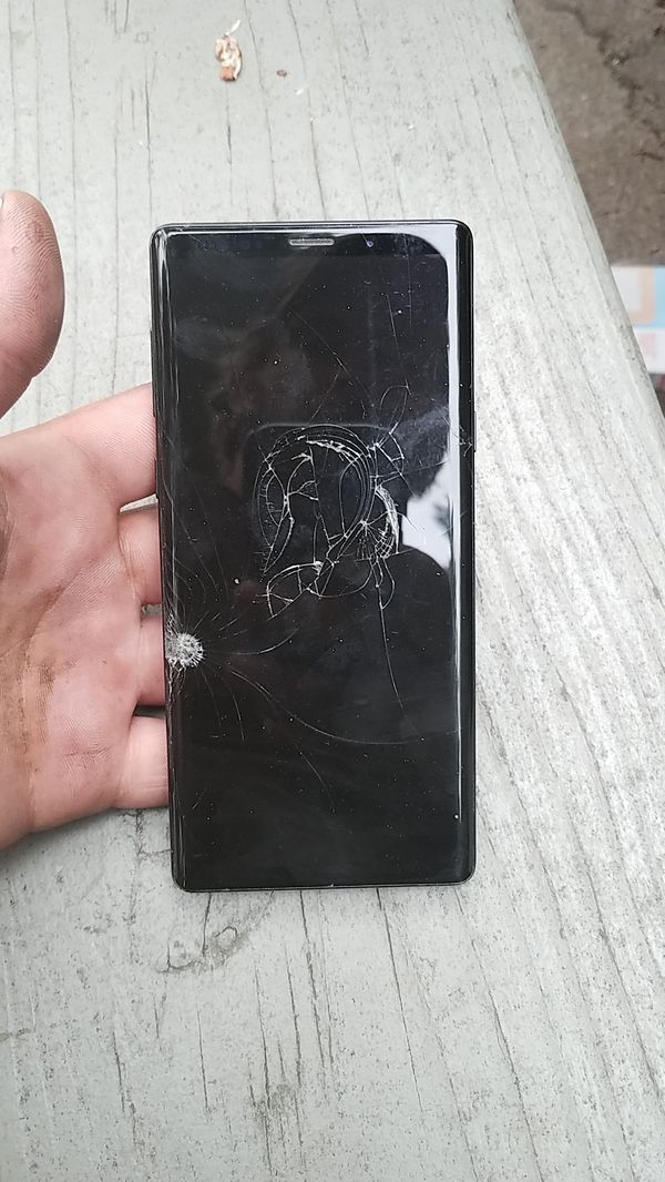 note 9 broken screen