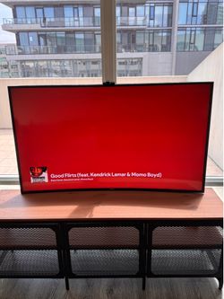 55” Samsung Curved 4K Smart TV + Govee LED Kit + Mount