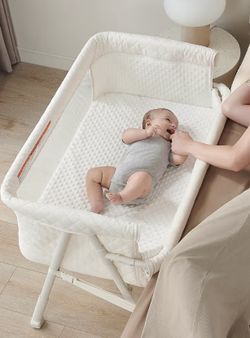 Brand New! 2 In 1 Bassinet-bedside Sleeper