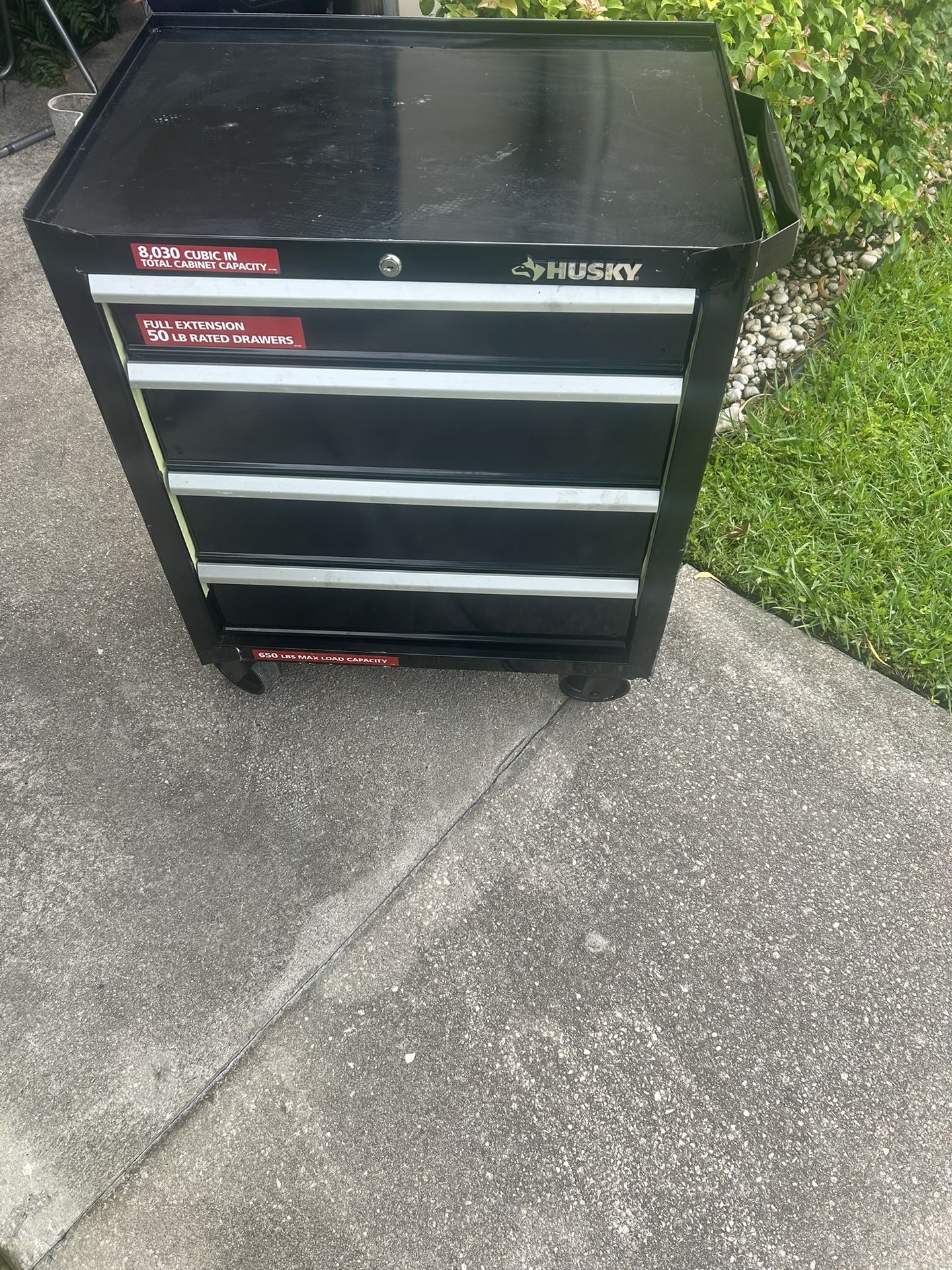 LIKE NEW HUSKY TOOL BOX