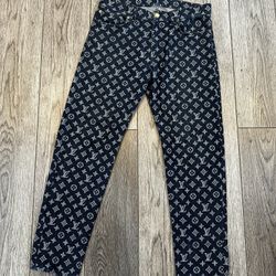  Louis Vuitton All Over print “monogram” pants in Navy Blue 