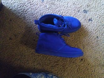 Purple hot sale uggs mens